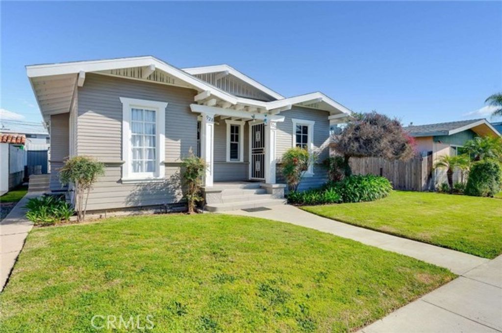 926 Newport, Long Beach, CA 90804