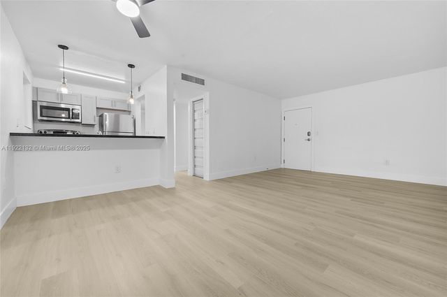 12101 NE 6th Ave 6, North Miami, FL 33161