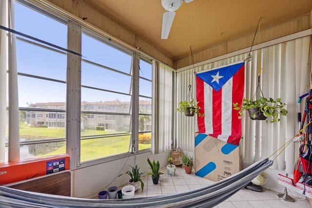 3405 NW 48 Avenue J514, Lauderdale Lakes, FL 33319