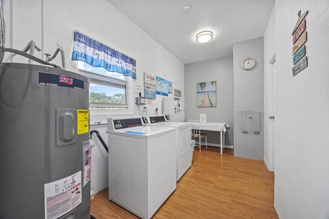 3405 NW 48 Avenue J514, Lauderdale Lakes, FL 33319