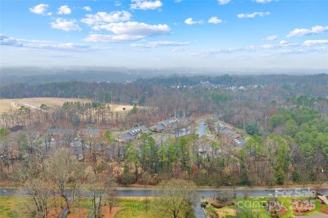 8430 Coulwood Oak Lane, Charlotte, NC 28214