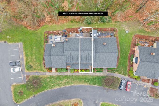 8430 Coulwood Oak Lane, Charlotte, NC 28214