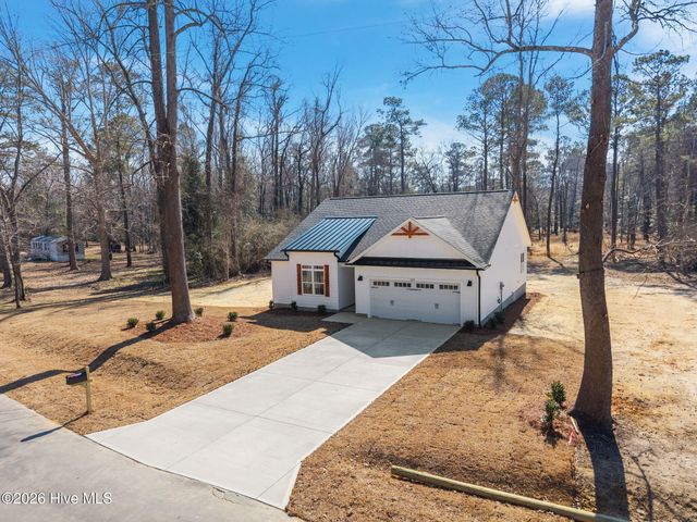 403 Justice Flynn Road, Riegelwood, NC 28456