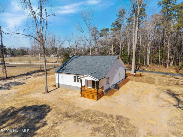 403 Justice Flynn Road, Riegelwood, NC 28456