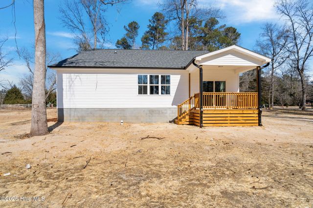 403 Justice Flynn Road, Riegelwood, NC 28456