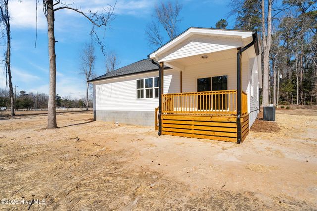403 Justice Flynn Road, Riegelwood, NC 28456