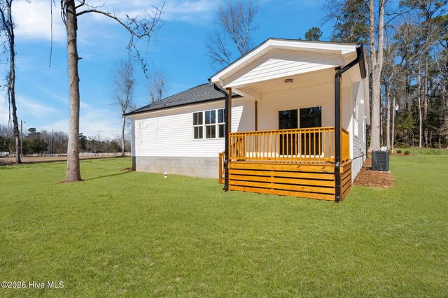 403 Justice Flynn Road, Riegelwood, NC 28456