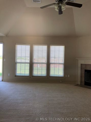 506 S 49th Court, Broken Arrow, OK 74014
