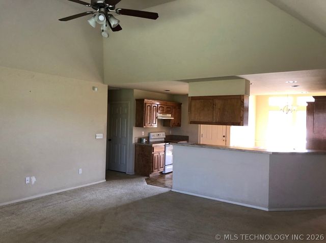 506 S 49th Court, Broken Arrow, OK 74014