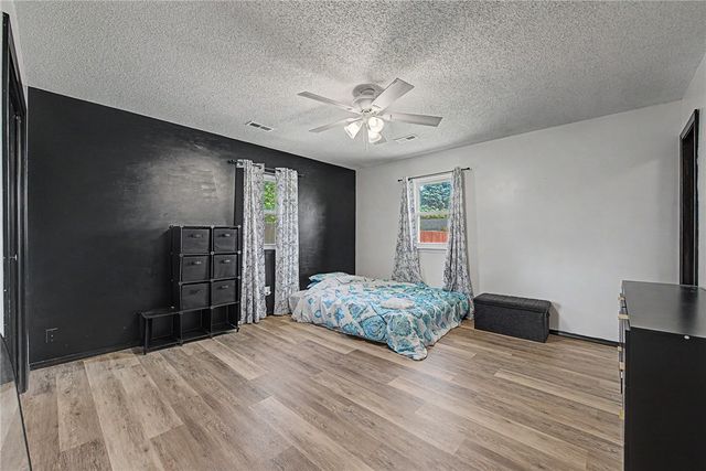 3406 Edward Avenue, Springdale, AR 72762