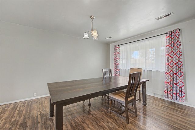 3406 Edward Avenue, Springdale, AR 72762