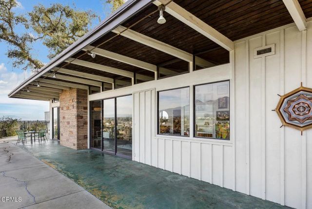 877 Hillcrest Drive, Pomona, CA 91768