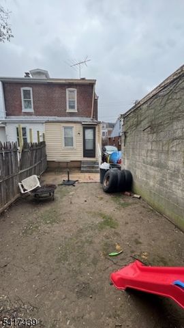 182 Liberty St, Trenton City, NJ 08611