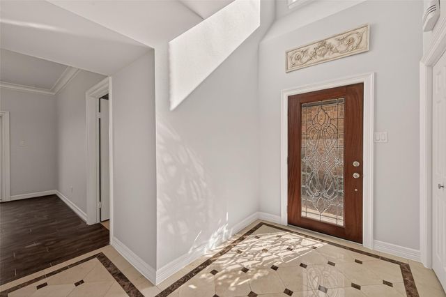 16 Town Oaks Place, Bellaire, TX 77401