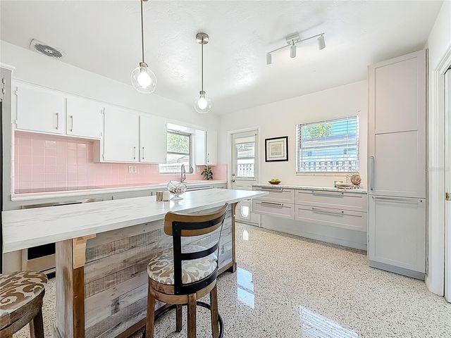 5401 17TH AVENUE S, Gulfport, FL 33707