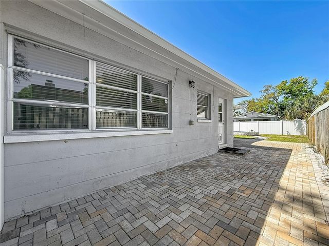 5401 17TH AVENUE S, Gulfport, FL 33707