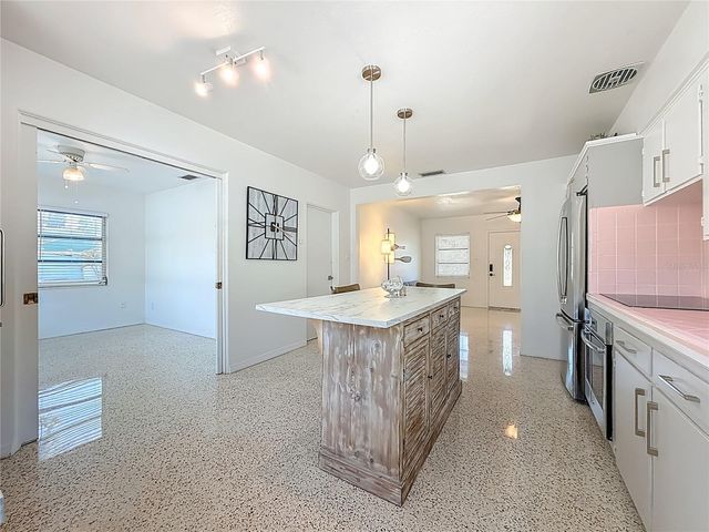 5401 17TH AVENUE S, Gulfport, FL 33707