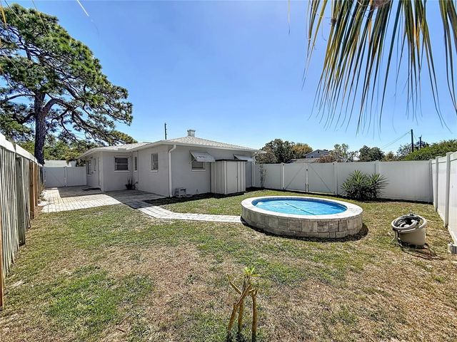 5401 17TH AVENUE S, Gulfport, FL 33707