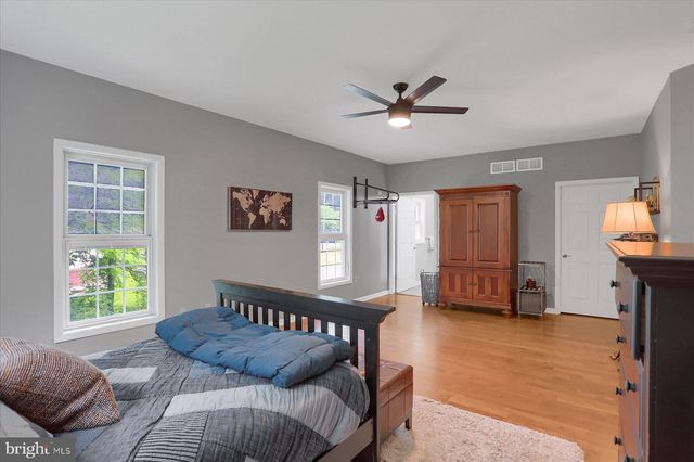 282 TIMBERTON CIR, Bellefonte, PA 16823