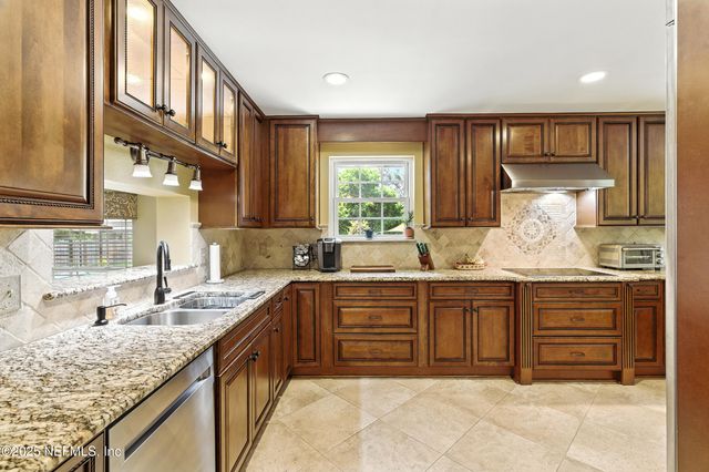 3425 DOCTORS LAKE Drive, Orange Park, FL 32073