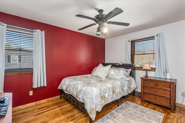 4 Andover Place, Huntington, NY 11743