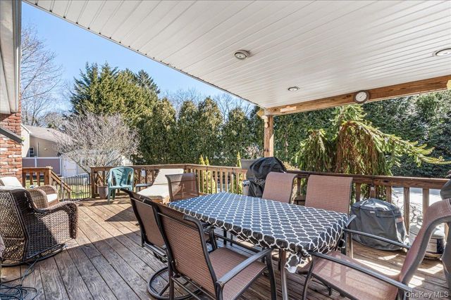 4 Andover Place, Huntington, NY 11743