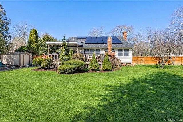 4 Andover Place, Huntington, NY 11743