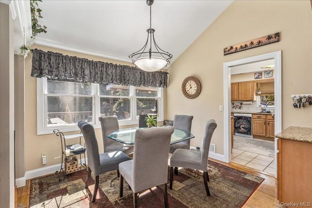 4 Andover Place, Huntington, NY 11743