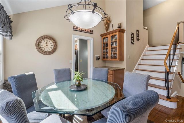 4 Andover Place, Huntington, NY 11743