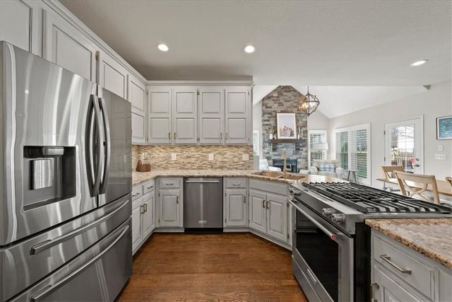 3405 W 129th Street, Leawood, KS 66209