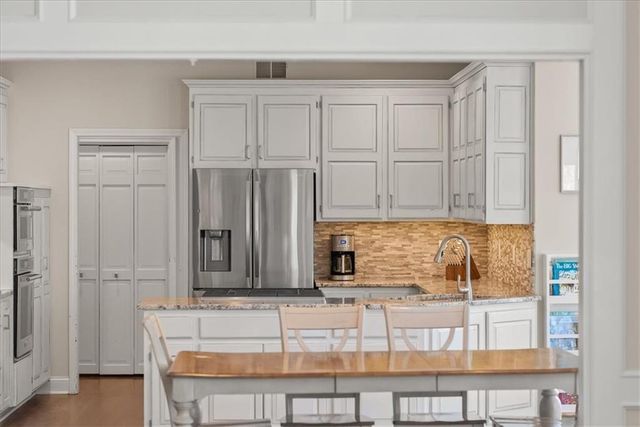 3405 W 129th Street, Leawood, KS 66209