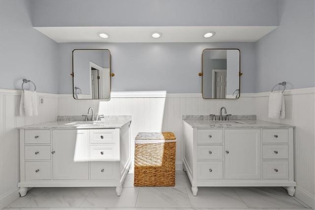 3405 W 129th Street, Leawood, KS 66209