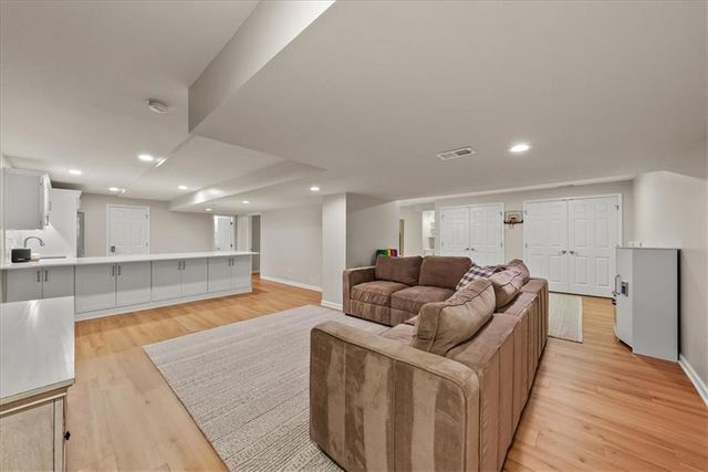 3405 W 129th Street, Leawood, KS 66209