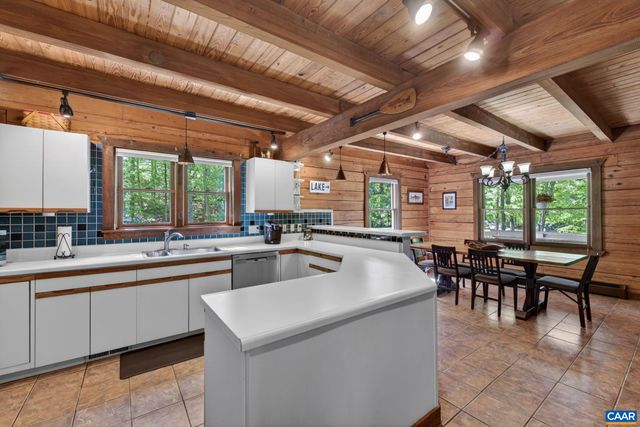 279 JEFFERSON DR, Palmyra, VA 22963