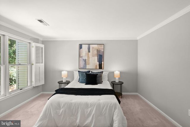 7600 WOOD MIST LN, Falls Church, VA 22043