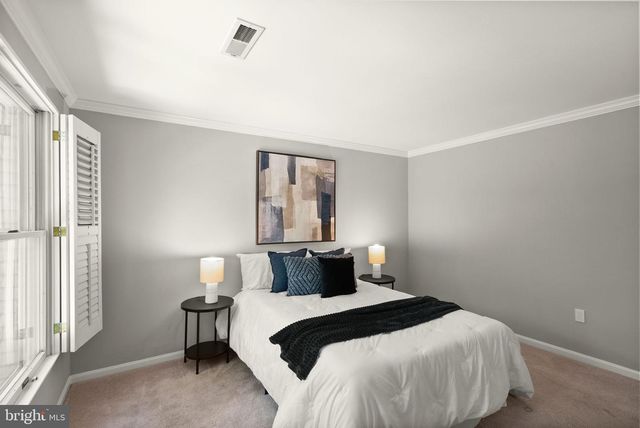 7600 WOOD MIST LN, Falls Church, VA 22043