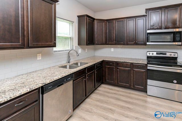 1051 Sandy Springs Road, Huntsville, AL 35806