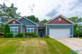 1051 Sandy Springs Road, Huntsville, AL 35806