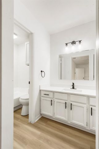 923 E 41st ST 105, Austin, TX 78751