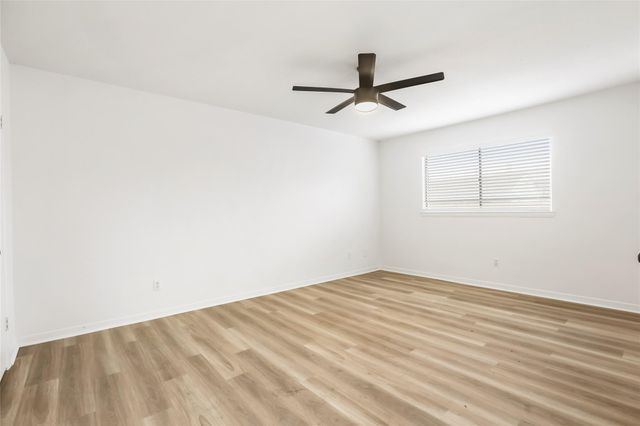 923 E 41st ST 105, Austin, TX 78751
