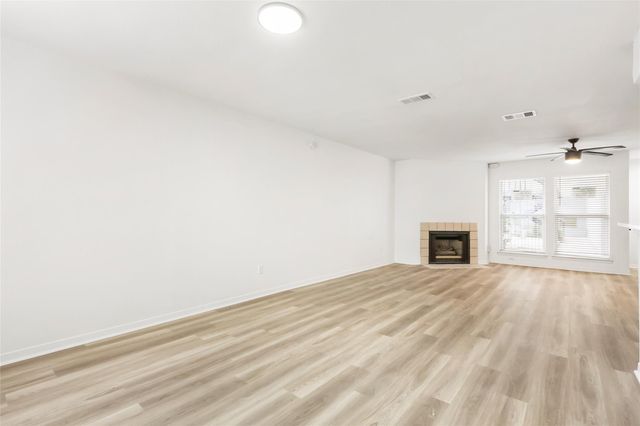 923 E 41st ST 105, Austin, TX 78751