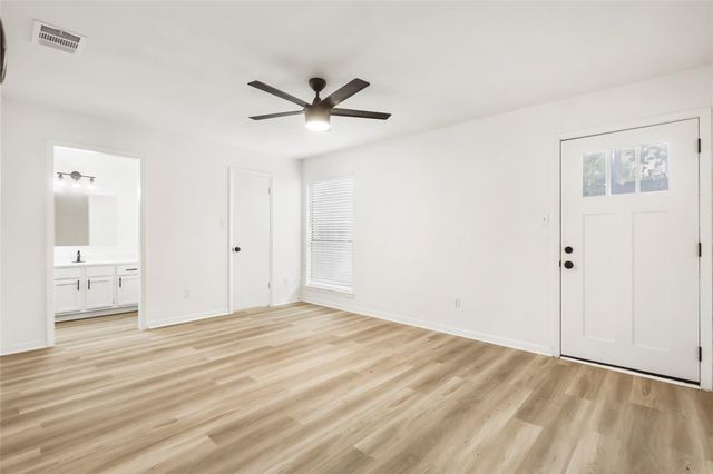 923 E 41st ST 105, Austin, TX 78751