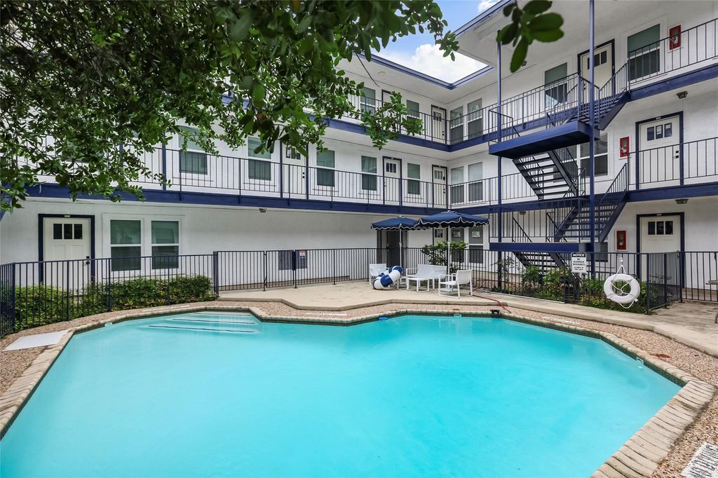 923 E 41st ST 105, Austin, TX 78751