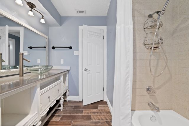 4605 Bayberry Lane, Garland, TX 75043
