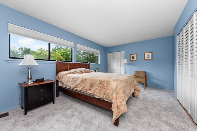 605 Watersedge Drive, Ann Arbor, MI 48105