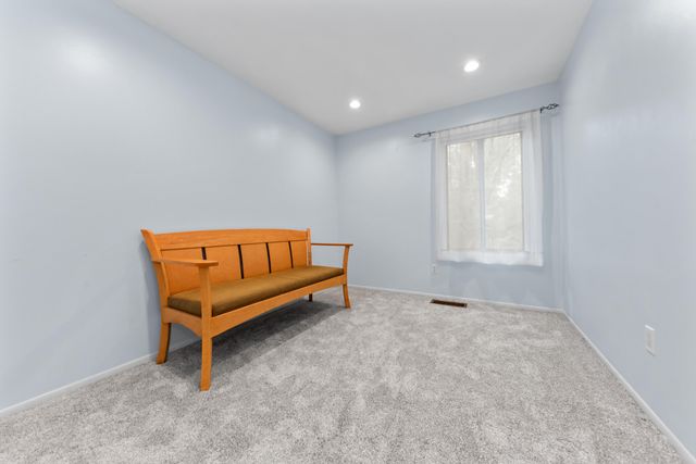 605 Watersedge Drive, Ann Arbor, MI 48105