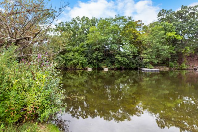 605 Watersedge Drive, Ann Arbor, MI 48105