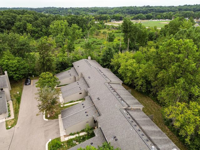605 Watersedge Drive, Ann Arbor, MI 48105