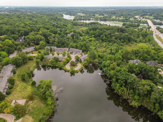 605 Watersedge Drive, Ann Arbor, MI 48105