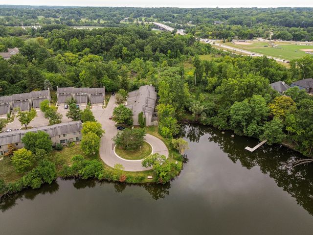 605 Watersedge Drive, Ann Arbor, MI 48105